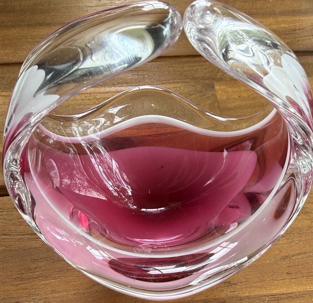 SIGNED Flygfors Coquille swedish 1950’s handled glass bowl by Paul Kedelv 5x3”
